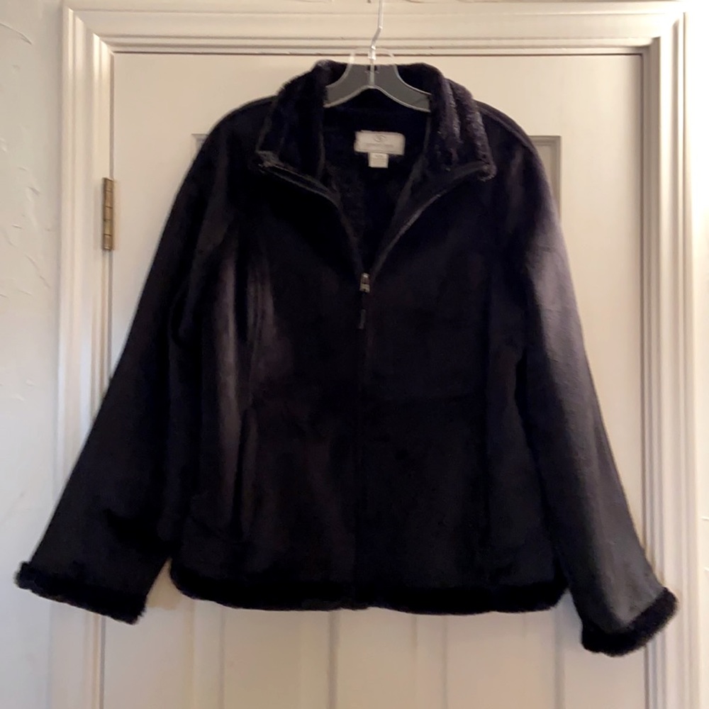 Black velvet/faux fur jacket
